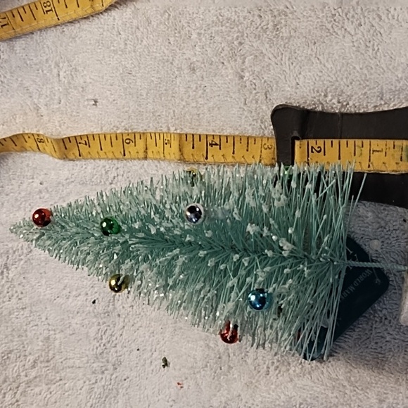 Christmas village trees - Picture 3 of 7